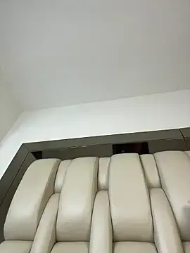 Stripchat Free Porn Cam of ALISSON_FOXXX1