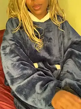 Stripchat Watch Live Sex Cams of Seductive_Yellow_Titties