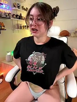 Stripchat Sex Cam of Sharon_07