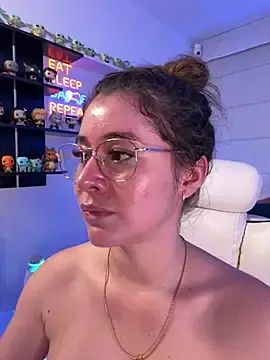 Stripchat Free Porn Cam of Sharon_07