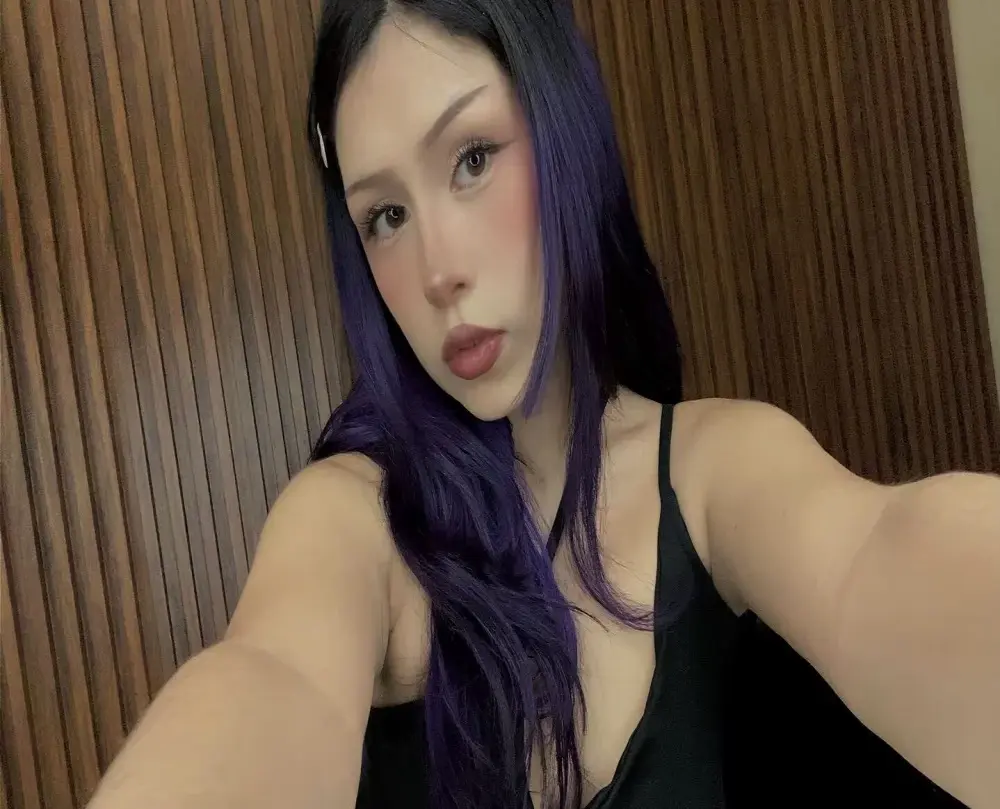 Lia_Kittenx