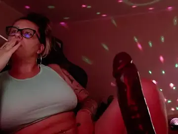 Stripchat Sex Cam of SonyaDevon