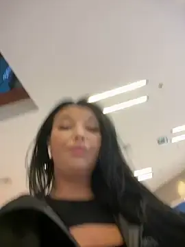 Stripchat Adult Webcams of Tisha_Busty