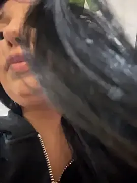 Stripchat Adult Webcam of Tisha_Busty