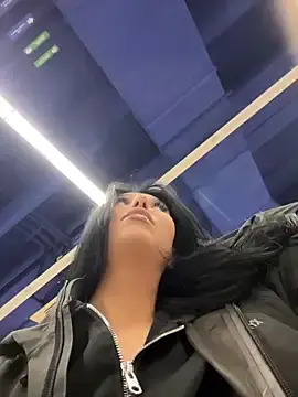 Stripchat Sex Cam of Tisha_Busty