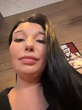 Stripchat Sex Cam of Tisha_Busty