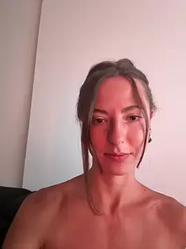 Stripchat Nude Webcam of gymgirllaura