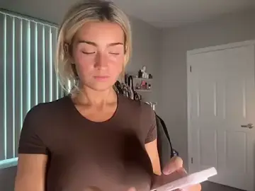 Stripchat Live Sex Cam of meggsworld