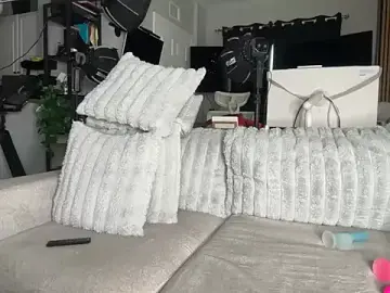 Stripchat Nude Webcam of meggsworld