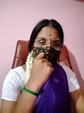 Stripchat Free Porn Cam of tamil_peenqueen