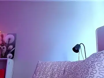 Stripchat Best live sex cam show of SmolCutie
