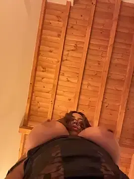 Stripchat Watch Live Sex Cams of vellaah