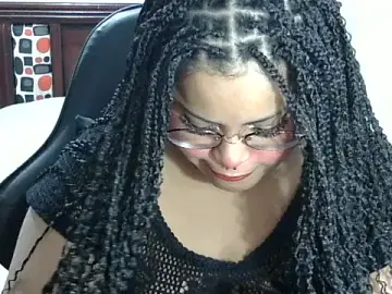 Stripchat Watch Live Sex Cams of Lolacurly69