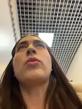 Stripchat Live Porn of Holly_Play