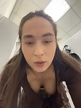 Stripchat Live Porn of Holly_Play
