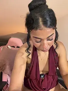 Stripchat Free Live Porn of bella__honey