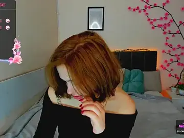Stripchat Free Porn Cam of DellaRows