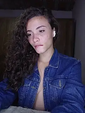 Stripchat Free Live Porn of PocaHontas2026