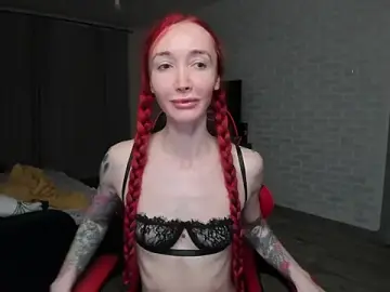 Stripchat Sex Cam of Roxy_Silver