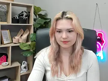 Stripchat Free Porn Cam of SweetLilyxo