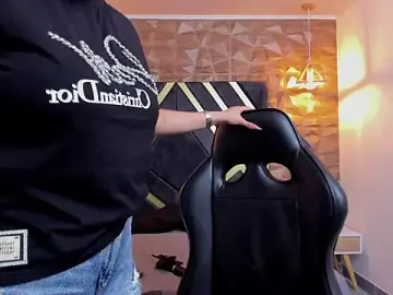 Stripchat Free Live Porn of Emmaa_white_