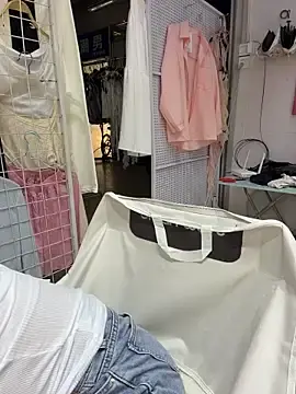 Stripchat Adult Webcams of Selenaaaaa-