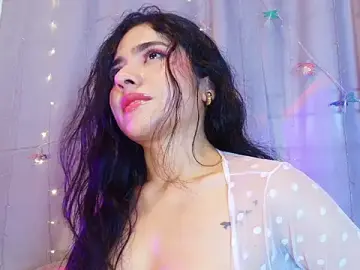 Stripchat Sex Cam of adara_johnson__