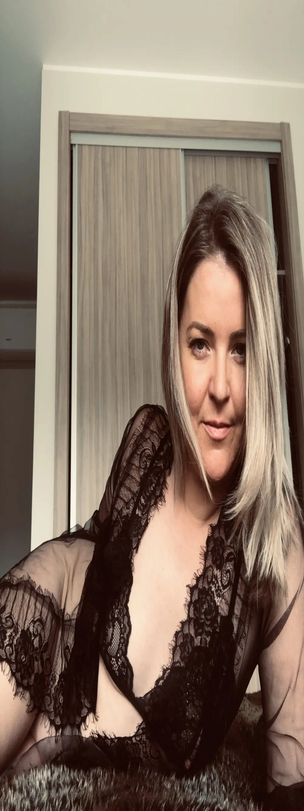 naughtyhollyxxxx
