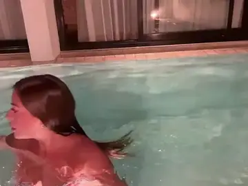 Stripchat Live Sex of karinaaaxx