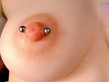 Stripchat Free Porn Cam of GoodWitch_