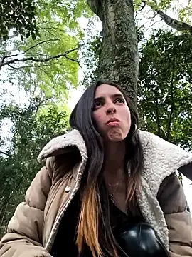 Stripchat Live Sex Cam of Sam_Sara