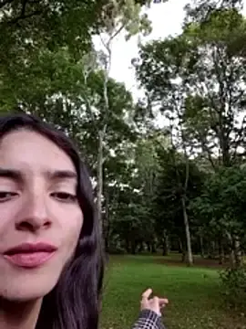 Stripchat Live Sex Cam of Sam_Sara