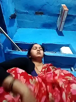 Stripchat Live Sex of Jooli_xx