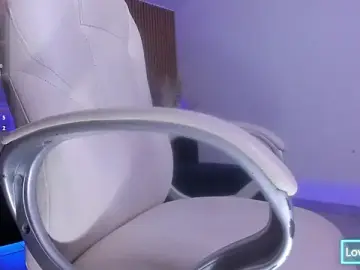 Stripchat Free Porn Cam of ANGIE-SMITH