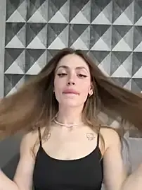 Stripchat Live Sex Cam of Elizabeth_Tay