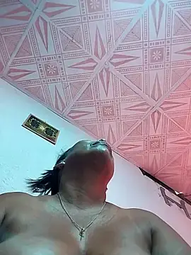 Stripchat Sex Chat of Ruby-Hot-Milf