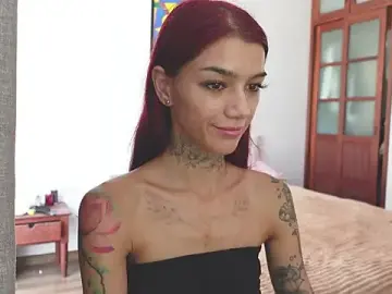 Stripchat Adult Webcam of vinkitinkii