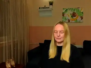 Stripchat Live Sex Cam of Bella_soulmate