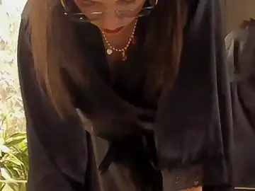 Stripchat Sex Cam of joselin_rouse