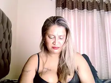 Stripchat Nude Webcam of eroticbeauty37