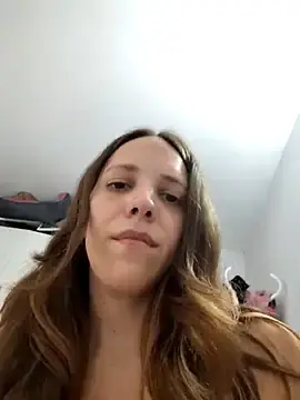 Stripchat Watch Live Sex Cams of lauflor