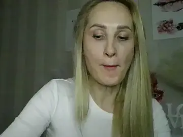 Stripchat Nude Webcam of Kikki777