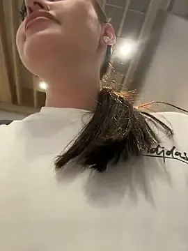 Stripchat Sex Chat of KiraSunshine