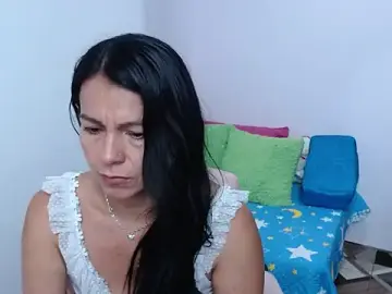 Stripchat Adult Video Chat of camilavargas_