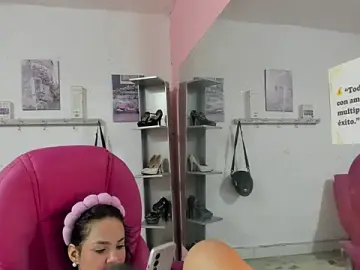 Stripchat Private Sex Chat of CAMILA--REY