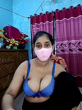 Stripchat Nude Webcam of Cute_Faria