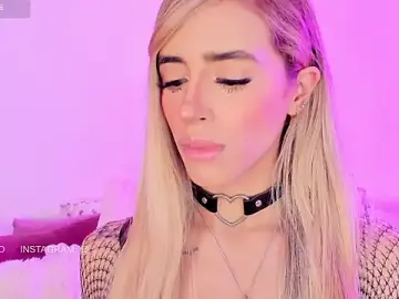 Stripchat Free Live Porn of StormiRusso