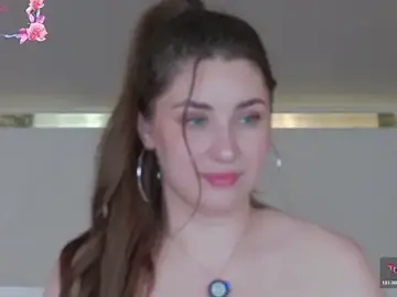 Stripchat Private Sex Chat of KiraBarlows
