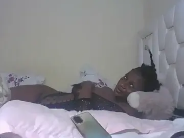 Stripchat Sex Cam of Cute_shy_Linda
