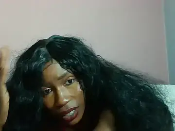 Stripchat Watch Live Sex Cams of Lolah-Amber